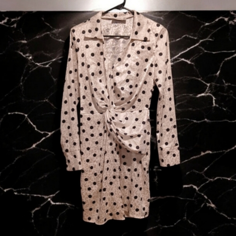 Flounce London White Black Dot Shirred Dress size Womans 4 Party Clubbing